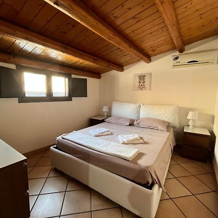 Nikuzza Holiday House Noto Exterior foto
