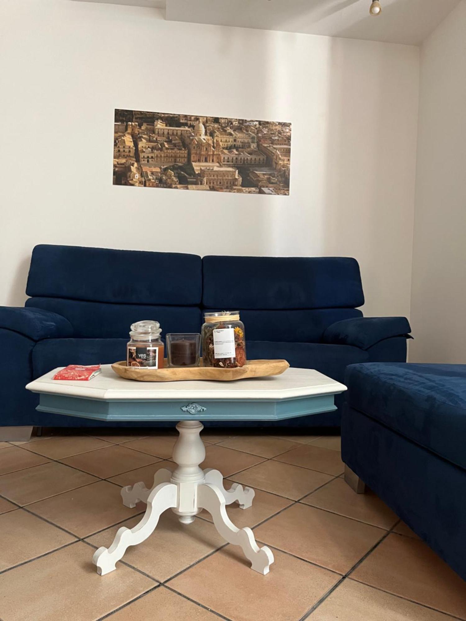 Nikuzza Holiday House Noto Exterior foto